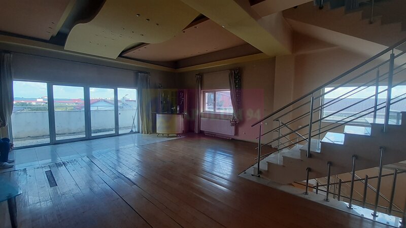 Doua Etaje in Vila in zona Voluntari de Inchiriat