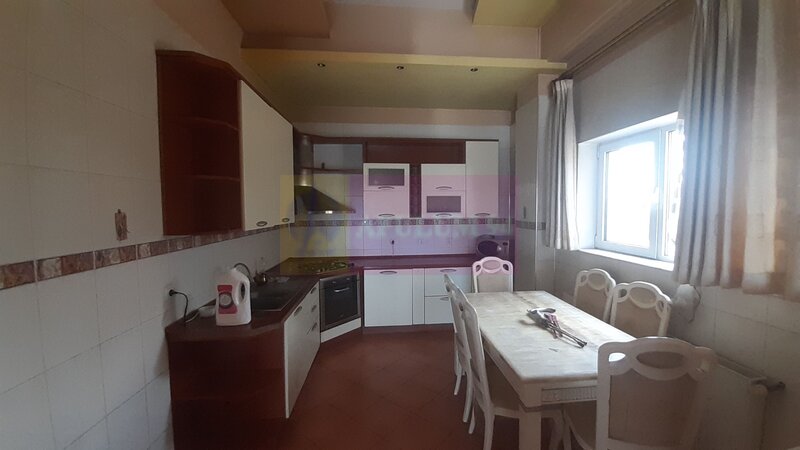 Doua Etaje in Vila in zona Voluntari de Inchiriat