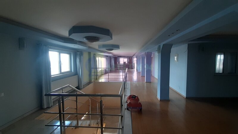 Doua Etaje in Vila in zona Voluntari de Inchiriat