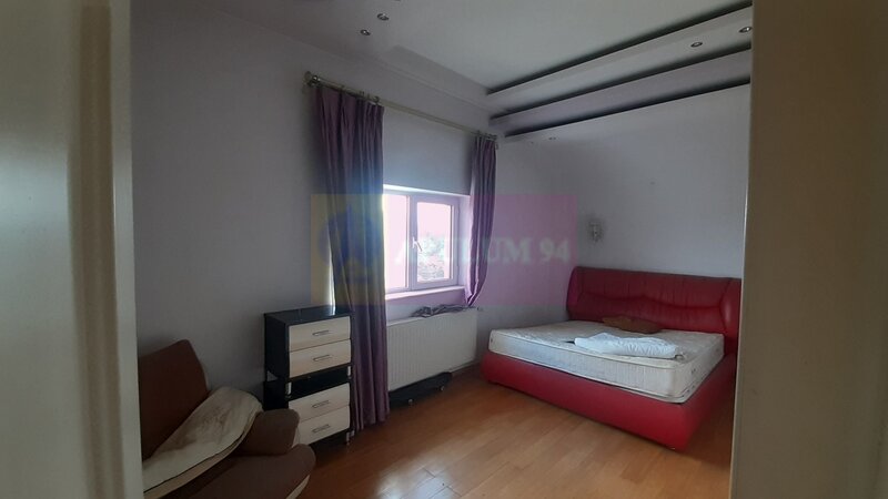 Doua Etaje in Vila in zona Voluntari de Inchiriat