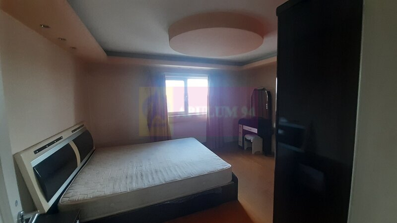 Doua Etaje in Vila in zona Voluntari de Inchiriat