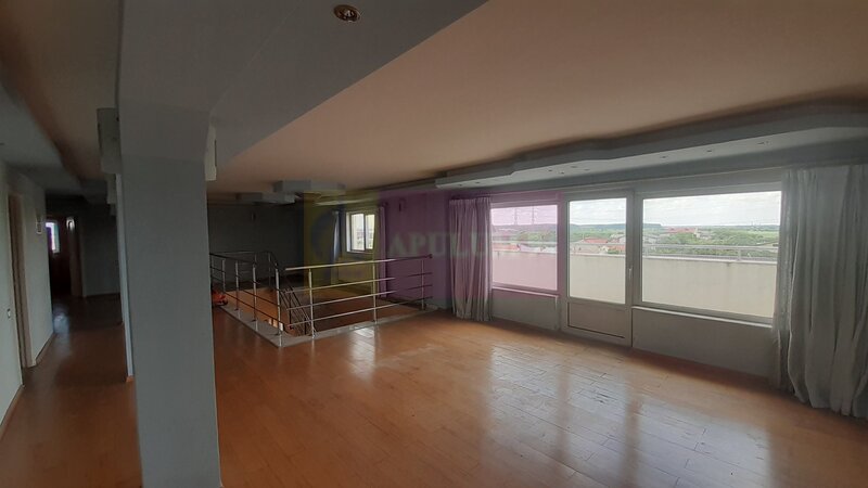 Doua Etaje in Vila in zona Voluntari de Inchiriat